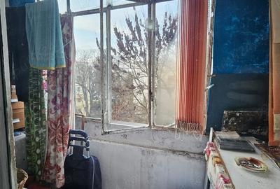 Apartament cu 2 camere zona Crang Stadionului etaj 3 din 4 Pret: 48.000 neg. - 5