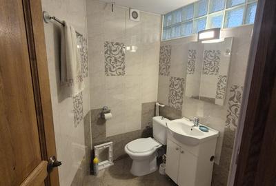 Apartament la casa, 4 camere in Schei - 13