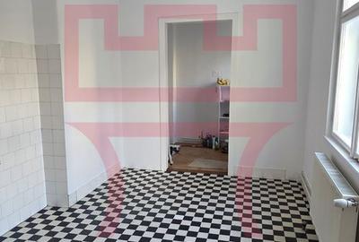Apartament  nemobilat sau birou in casa 160mp zona Emil Isac - 17