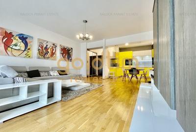Apartament cu 3 camere semidecomandat, mobilat în Pipera