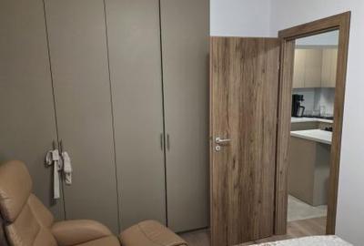 Apartament cu 2 camere semidecomandat, mobilat în Obor