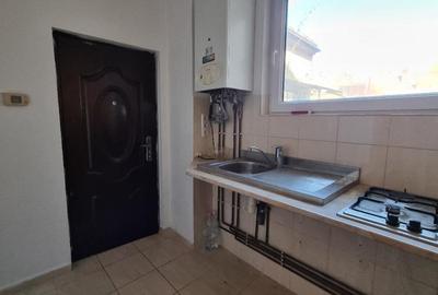 Casa zona centrala curte comuna 49000 Euro - 7