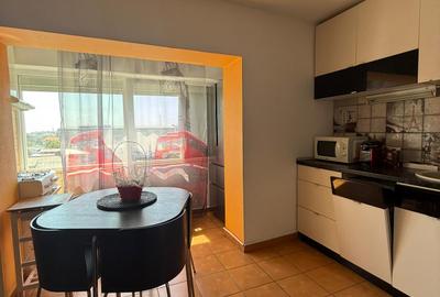 Apartament cu 3 camere decomandat în Nord