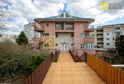 1/2 Duplex  S+D+P+2E, 455 mp in zona centrala a mun. Bacau - 5