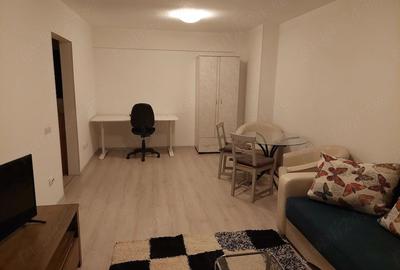 Închiriere Apartament 3 camere, etaj 2, mobilat/utilat, parcare, Bd. Unirii - 9