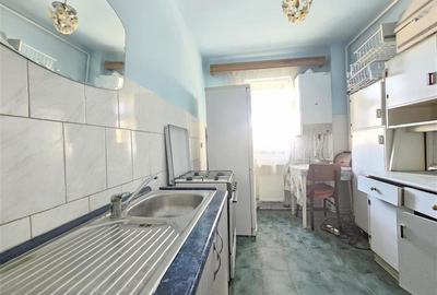 Buhusi - 3 camere  - etaj 3 - 6