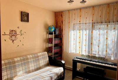 Proprietar vand apartament cu 3 camere cu centrala+ baxa, in zona Girocului - 7