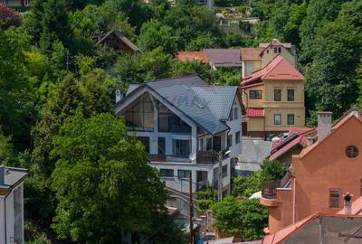Vanzare două vile, cu potential investitional în Brașov, cartier Șchei - 7
