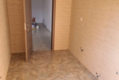 Se vinde casa individuala  100000 euro. - 12