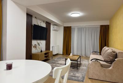 Apartament cu 2 camere decomandat, mobilat în Central