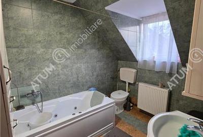 Apartament cu 3 camere decomandate la casa cu curte zona Trei Stejari - 9