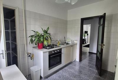 Inchiriere Apartament 3 camere disponibil imediat Bld Decebal - 4