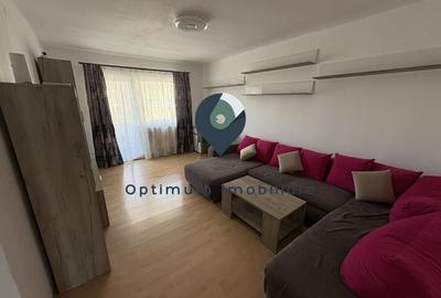 Apartament cu 4 camere decomandat, mobilat în Plopilor