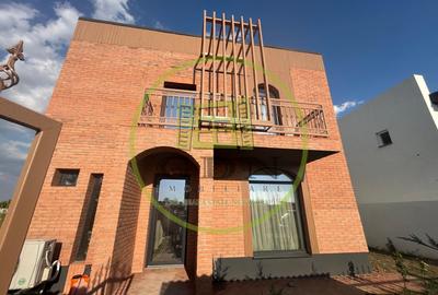 Casa 4 camere, 120mp, Carcea, zona Metro - 1