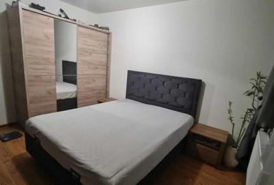Apartament cu 3 camere decomandat, mobilat în Drumul Taberei