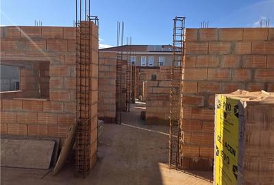 Duplex separat prin dressing - 140 m2 utili - toate utilitatile - 4