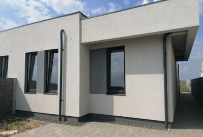 Duplex cu 4 camere în Moșnița Nouă