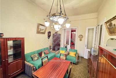 Apartament cu 2 camere decomandat în Ultracentral