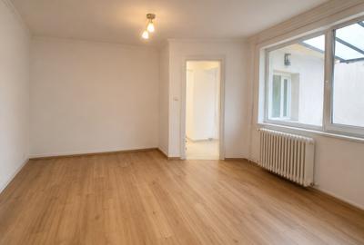 Casa individuala de vanzare in Oradea, Cantemir, front la 2 strazi - 1