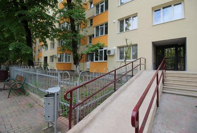 Titan, fix la metrou Grigorescu, 3 camere decomandat, reabilitat, mobilat - 16