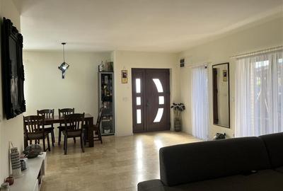 Casa si garaj cu 4 camere - 5