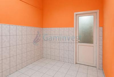 Apartament cu 3 camere de vanzare in Oradea, zona centrala - 3