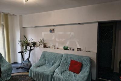 Apartament cu 3 camere semidecomandat, mobilat în 13 Septembrie