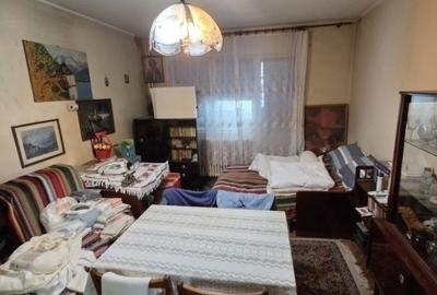 Alexandru - Parcul Voievozilor - 2 camere decomandat - etaj intermediar - 2