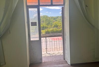 Spatiu comercial - COMARNIC - 18