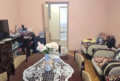 Vand apartament 3 camere decomandat in Deva, zona Enescu, parter inalt, mobilat - 2