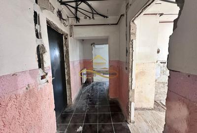 De vanzare apartament 2 camere decomandate Buhusi Bacau - 11