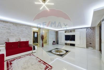 Casă cu 6 camere în 23 August (Cațelul)