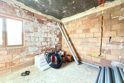 Duplex cu 5 camere de vanzare in localitatea Sacalaz, zona Centrala - 9