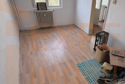 Apartament cu 2 camere semidecomandat în Groapa