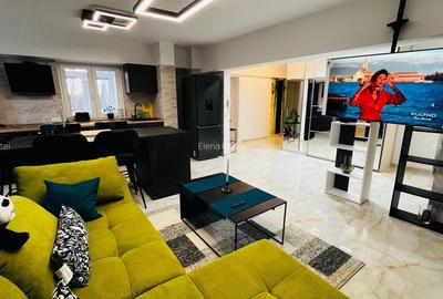 Apartament cu 3 camere semidecomandat, mobilat în Băneasa