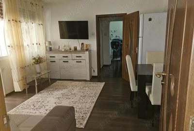 Apartament - 2 camere - semidecomandat -Titan - 1