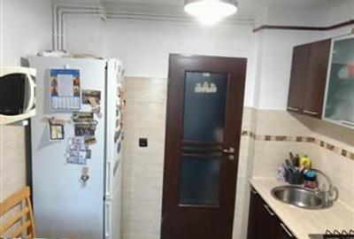 3 camere decomandat Alexandru-Piata - 9