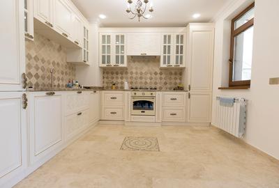 Apartament cu 2 camere decomandat în Berceni