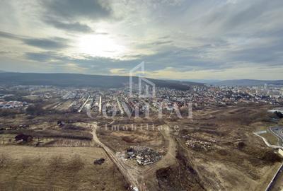 Apartament cu 4 camere semidecomandat în Zorilor