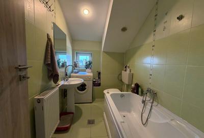 1 Decembrie  2 Camere Bloc 2014 Caramida 52 Mp Loc Parcacare 15 Min Metrou - 7