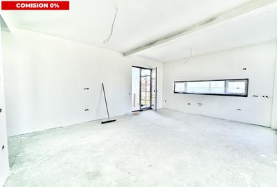 Apartament cu 3 camere semidecomandat în Moșnița Nouă