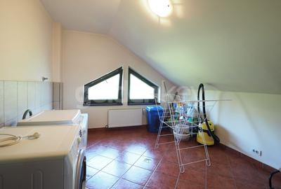 Vila cu 6 camere | gradina atent amenajata | garaj - 11