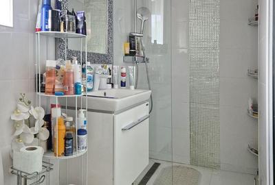 PROPRIETATE VERSATILA, complet renovată– 220 m² utili + 130 m² curte privată - 12