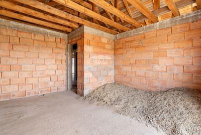 Casă / Vilă nouă de vânzare, la roșu, 5 camere, 225mp, Fântânele, Arad - 28