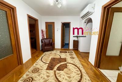 Apartament 3 camere,str.Victoriei,etaj 1,90 mp - 4