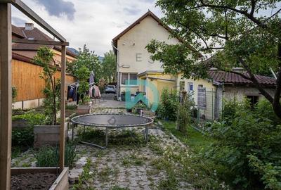 Casă individuală cu 6 camere în Cernatu