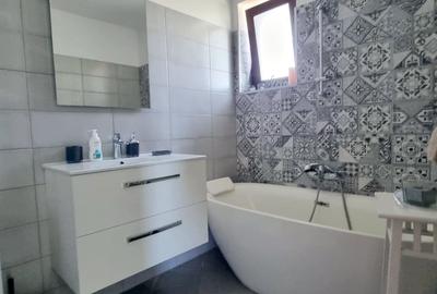 Vila la cheie cu grădină- sector 5 - 15