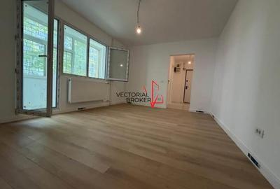 TITAN METROU-PARC  / 3 CAMERE RENOVAT - 1