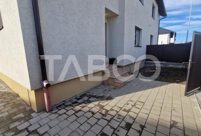 Casa moderna cu 4 camere 2 bai si curte in Selimbar zona rezidentiala - 16