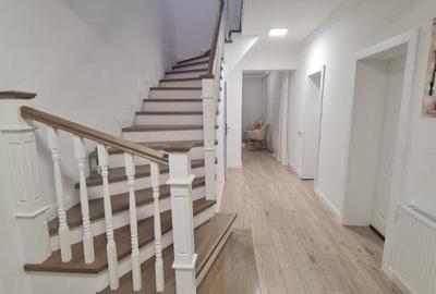 Casă individuală cu 4 camere în Florești